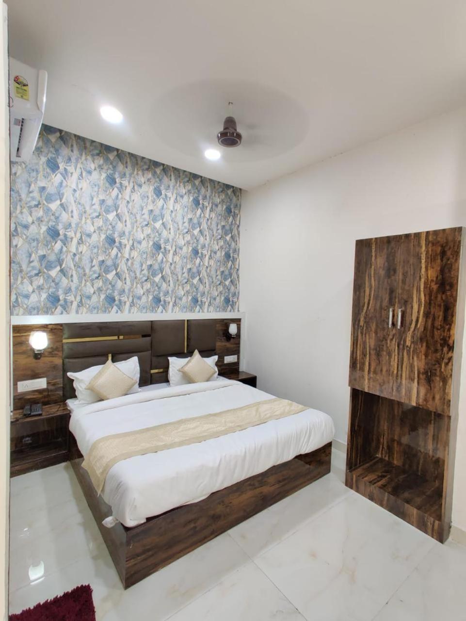 Hotel Gs Amritsar 200 Mtr From Golden Temple المظهر الخارجي الصورة