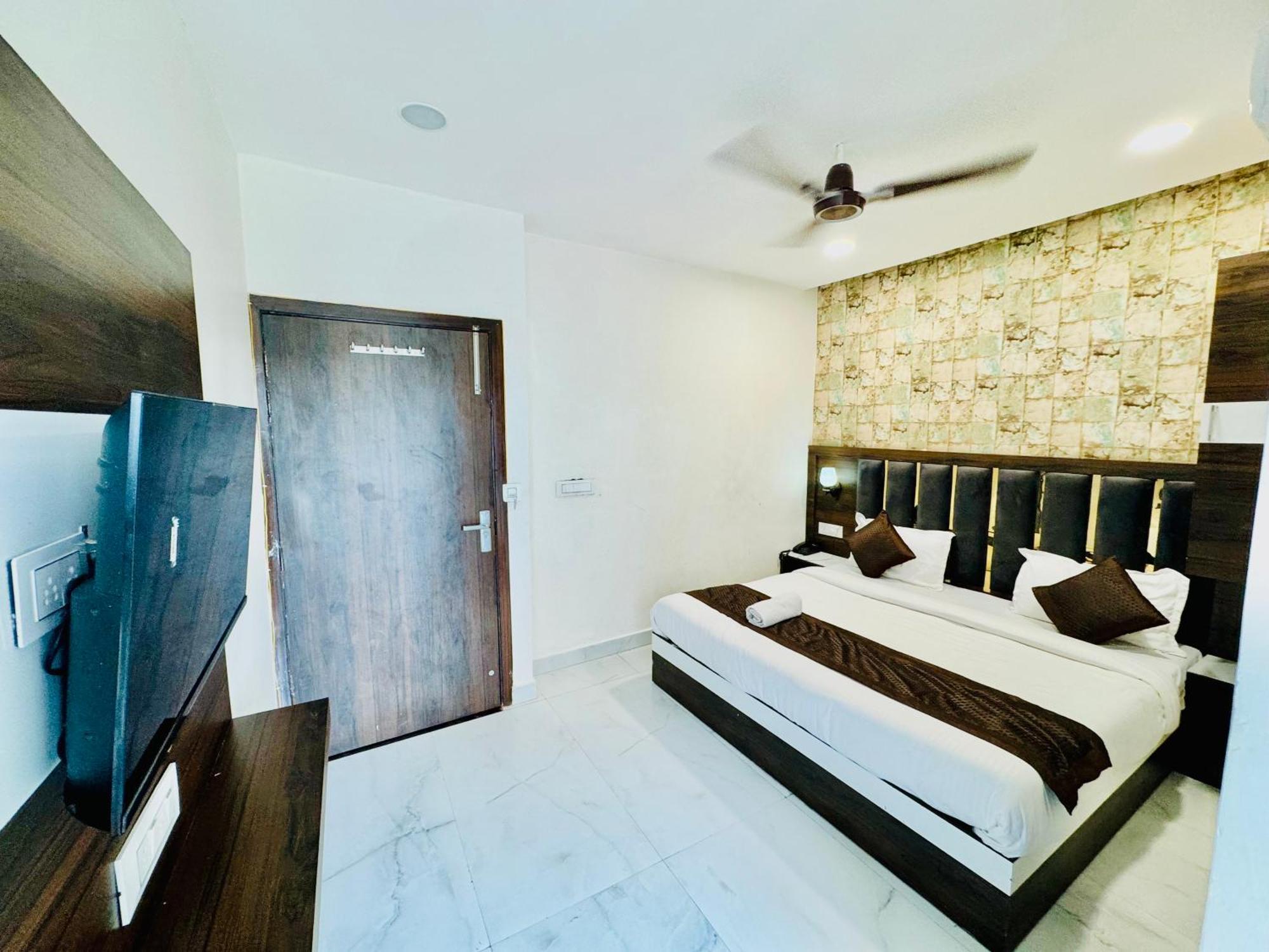 Hotel Gs Amritsar 200 Mtr From Golden Temple المظهر الخارجي الصورة